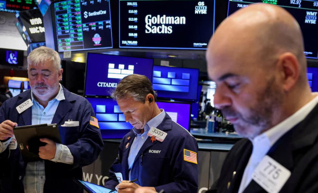 El Nasdaq opera con selectividad en medio de la volatilidad del mercado 