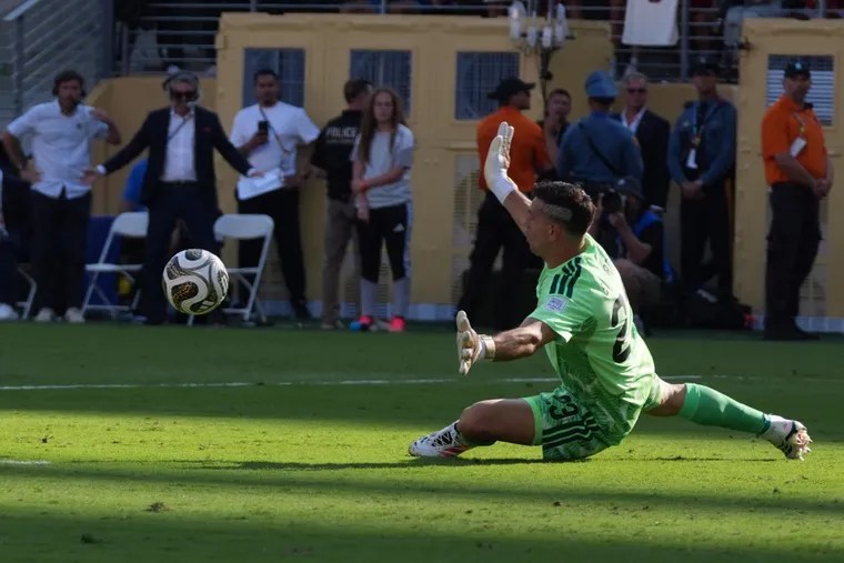 Incertidumbre en la Selección: el Dibu analiza alejarse del&nbsp;equipo